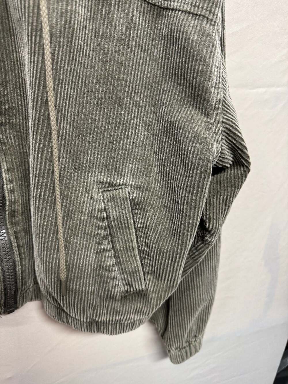 Stoosh Olive Green Corduroy Zip-Up Cropped Hoodie - Picture 5 of 7